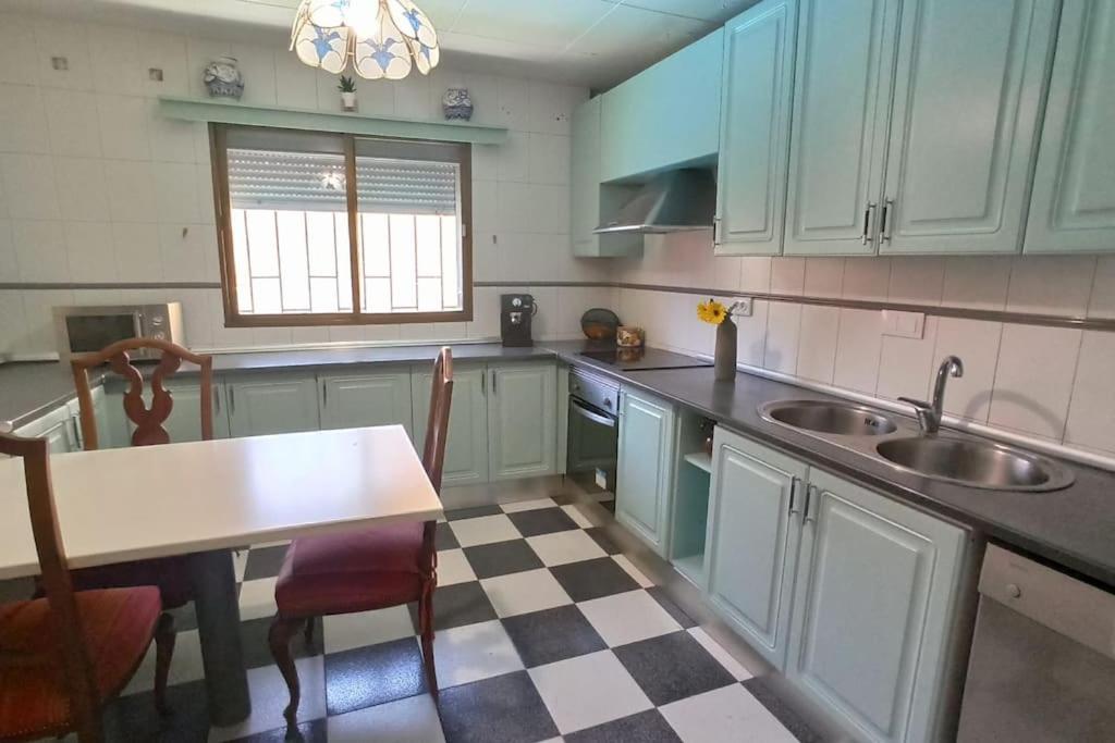 韦托维加Casa Con Piscina Y Barbacoa A 3 Kilometros De La Alhambra别墅 外观 照片